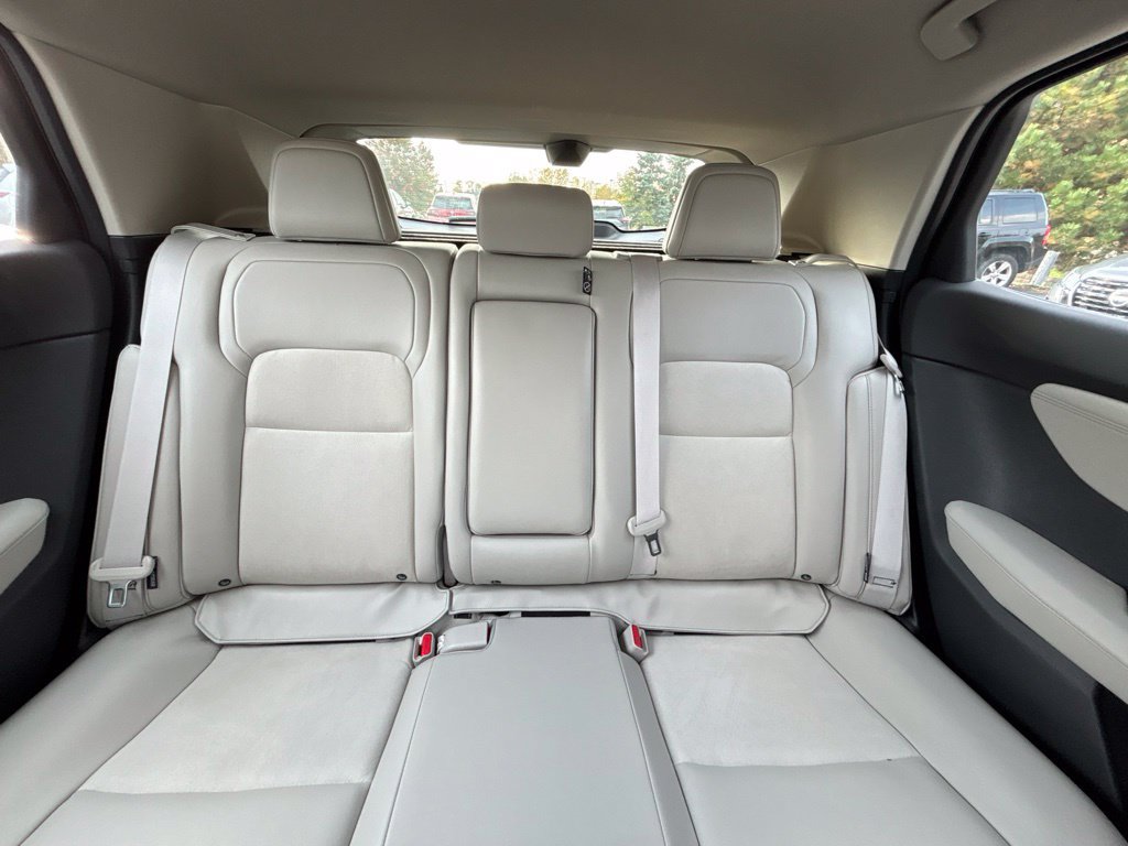 Certified 2023 Nissan Ariya AWD image 33