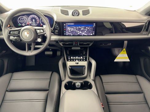 Used 2026 Porsche Cayenne E-Hybrid image 17