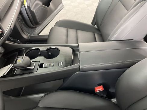 New 2026 Nissan Rogue SV image 28