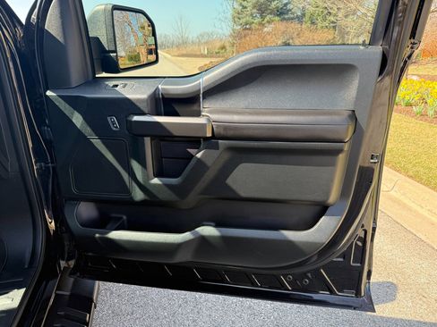 Used 2019 Ford F150 XLT w/ Equipment Group 302A Luxury image 39