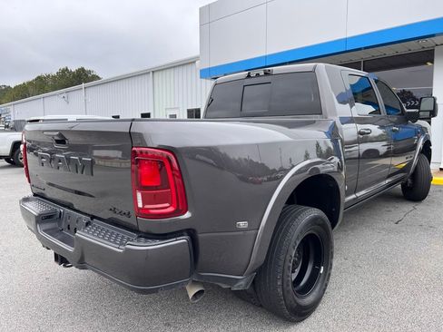 Used 2025 RAM 3500 Limited image 11