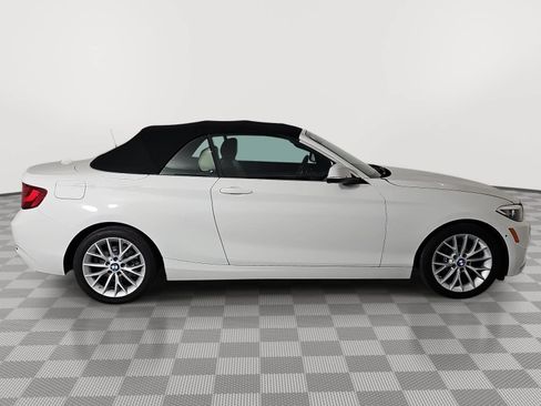Used 2017 BMW 230i Convertible RWD image 9