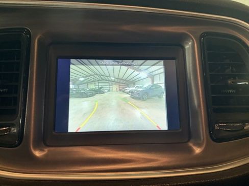 Used 2019 Dodge Challenger R/T image 17