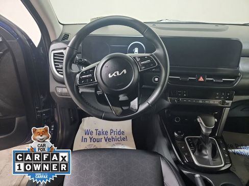 Used 2024 Kia Seltos EX image 28