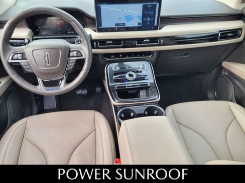 Used 2022 Lincoln Nautilus Reserve image 8