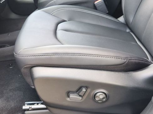 New 2026 Chrysler Pacifica Select image 19