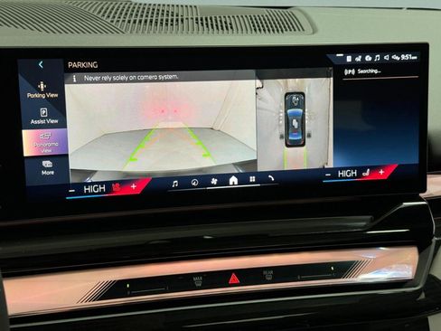 New 2026 BMW 550e xDrive image 33