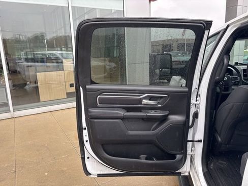 Used 2025 RAM 1500 Big Horn AWD/4WD image 32