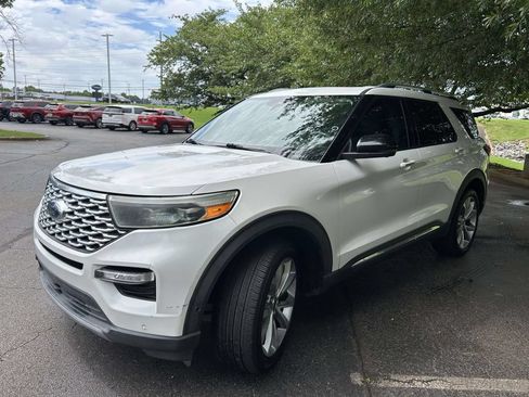 Used 2021 Ford Explorer Platinum w/ Equipment Group 601A AWD/4WD image 5