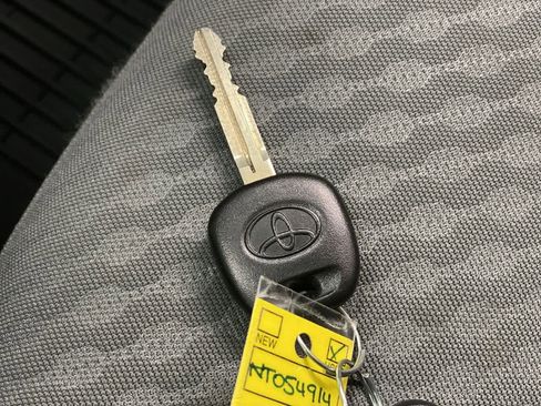 Used 2022 Toyota Tacoma SR image 26