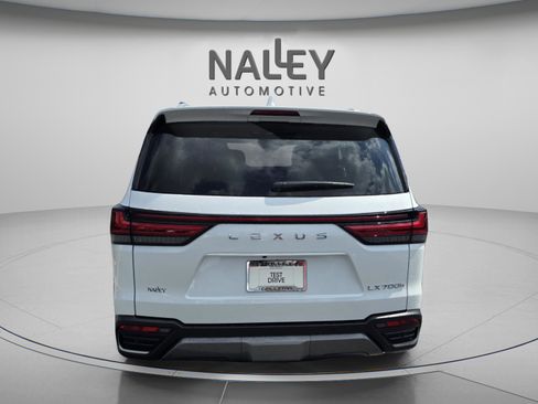 New 2026 Lexus LX 700h Luxury image 4