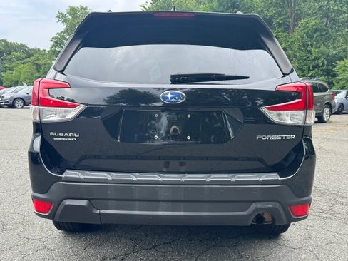 Used 2020 Subaru Forester Premium AWD/4WD image 4