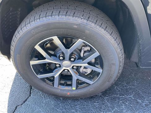 New 2025 Jeep Grand Cherokee L Limited image 78