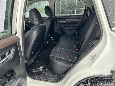 Used 2023 Nissan Rogue SV w/ SV Premium B Package image 7