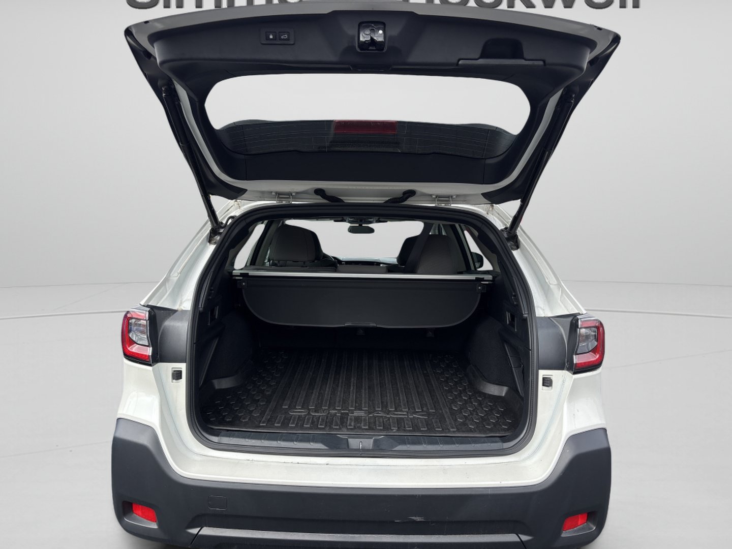Used 2025 Subaru Outback Premium AWD/4WD image 8