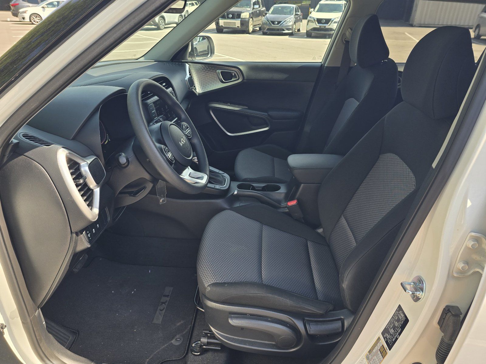 Used 2024 Kia Soul LX w/ Option Group 015 FWD image 12