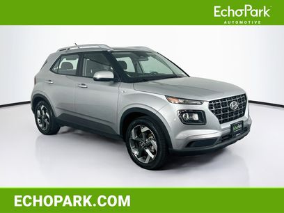 Used 2025 Hyundai Venue SEL