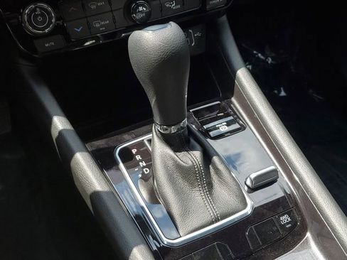 New 2025 Jeep Compass Sport image 33