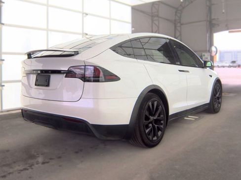Used 2023 Tesla Model X AWD/4WD image 4