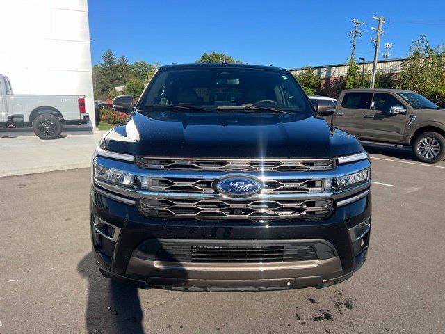 Used 2024 Ford Expedition Max King Ranch AWD/4WD image 2