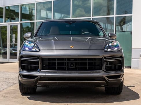 Used 2020 Porsche Cayenne Turbo AWD/4WD image 4