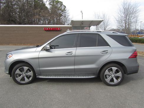 Used 2016 Mercedes-Benz GLE 350 w/ Premium Package image 7