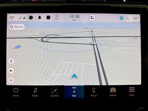 Used 2023 Jeep Grand Cherokee Limited w/ Luxury Tech Group II image 15