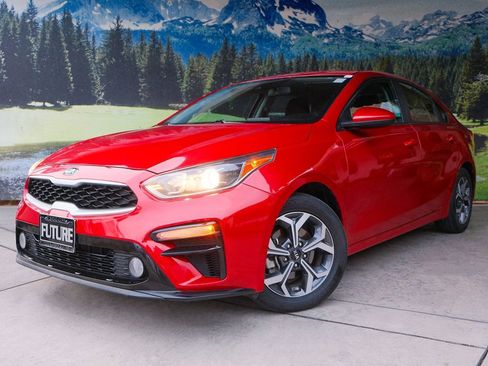 Used 2020 Kia Forte LXS image 1