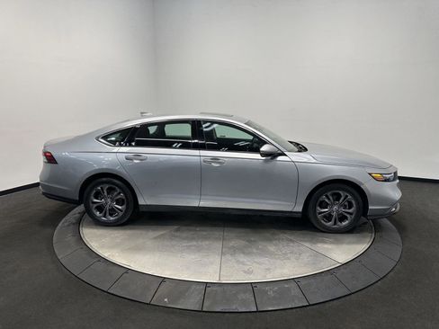 Certified 2023 Honda Accord EX image 7