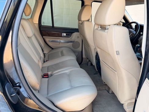Used 2012 Land Rover Range Rover Sport HSE image 8