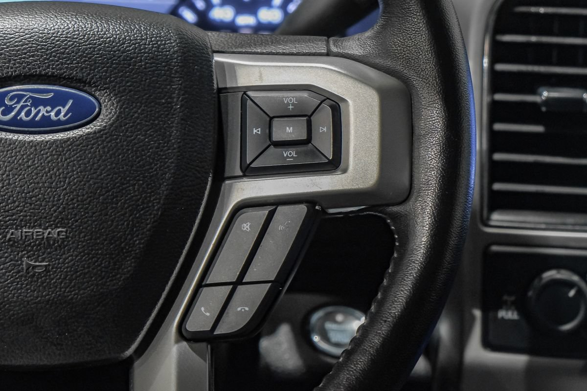 Used 2021 Ford F250 Lariat w/ Lariat Ultimate Package AWD/4WD image 17