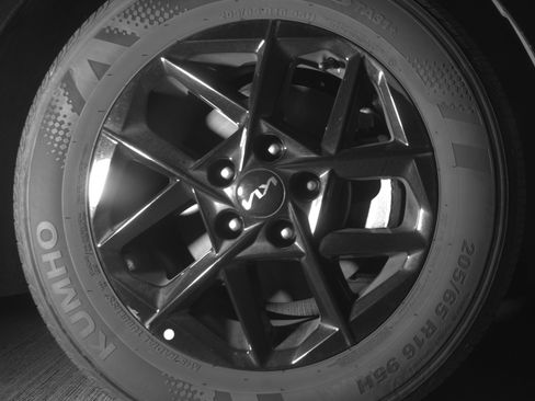 Used 2025 Kia K5 LXS image 13