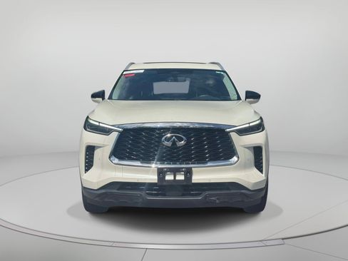 Used 2023 INFINITI QX60 Luxe w/ Cargo Package AWD/4WD image 2