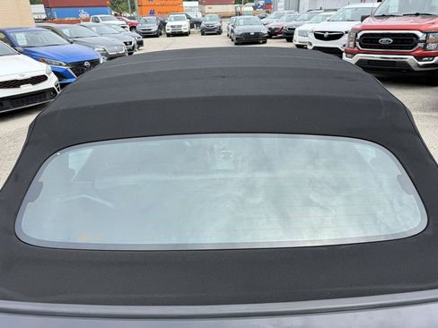 Used 2018 Ford Mustang Premium RWD image 31