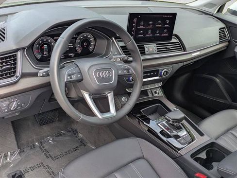 Used 2023 Audi Q5 2.0T Premium Plus w/ Premium Plus Package AWD/4WD image 10
