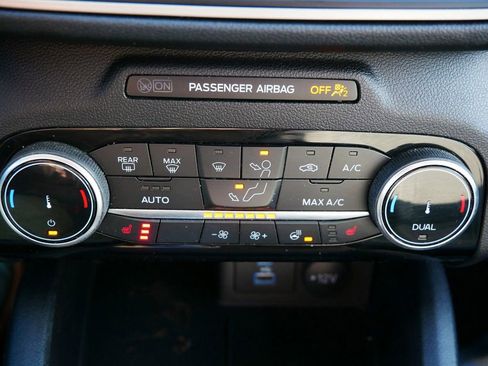 Certified 2022 Ford Escape SE w/ Convenience Package image 25