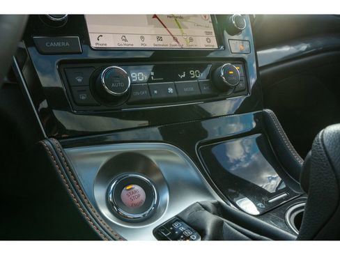 Used 2023 Nissan Maxima SR w/ Sport Mat Group image 23