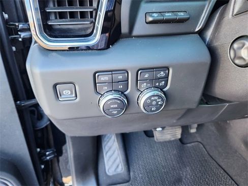 Used 2024 GMC Sierra 1500 Denali w/ Denali Reserve Package image 21