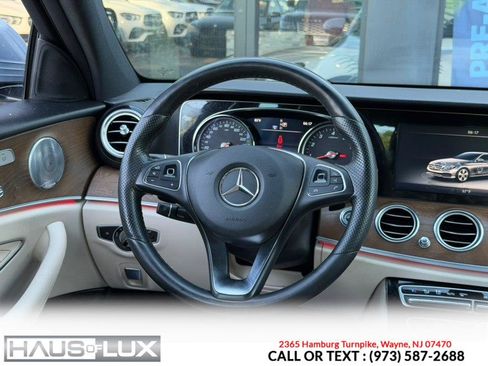 Used 2017 Mercedes-Benz E 300 4MATIC image 31