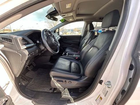 Used 2023 Honda Odyssey EX-L image 12