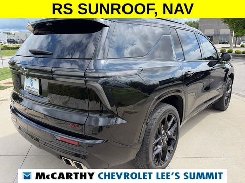 Used 2024 Chevrolet Traverse RS FWD image 15