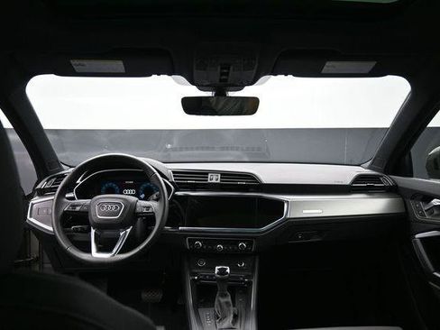 Used 2025 Audi Q3 2.0T Premium AWD/4WD image 29