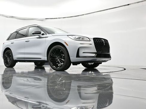 New 2025 Lincoln Corsair Reserve w/ Jet Appearance Package image 40