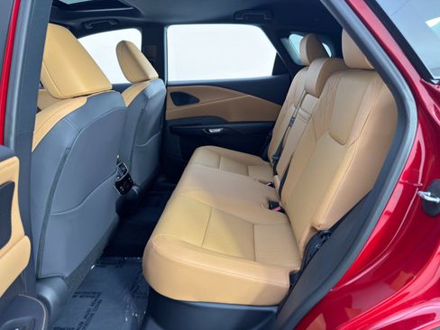 Used 2025 Lexus RX 350 Premium image 42