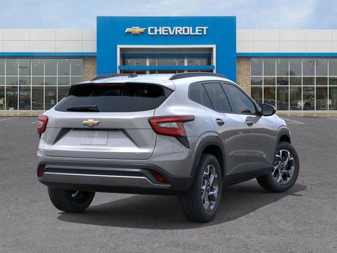 New 2026 Chevrolet Trax LT image 4
