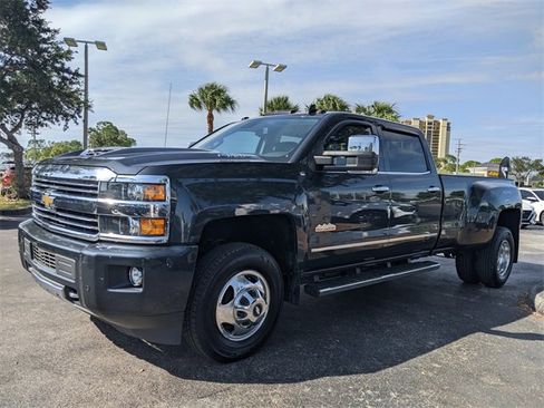 Used 2017 Chevrolet Silverado 3500 High Country w/ Duramax Plus Package image 6