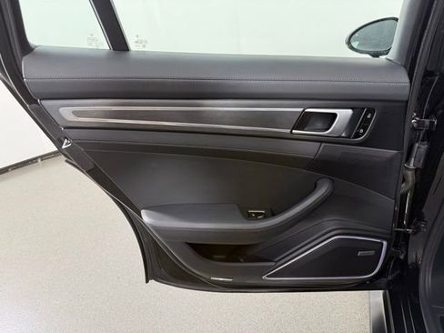 Used 2021 Porsche Panamera GTS image 20