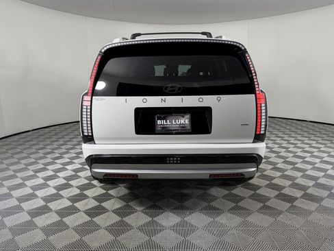 Used 2026 Hyundai Ioniq 9 SEL image 7