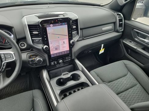 Used 2025 RAM 1500 Big Horn AWD/4WD image 22