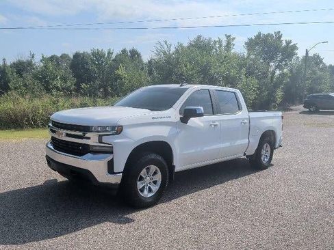 Used 2020 Chevrolet Silverado 1500 LT AWD/4WD image 1